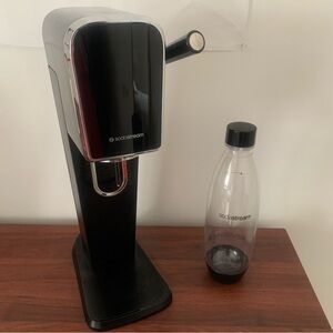 Sodastream ART sparkling water maker